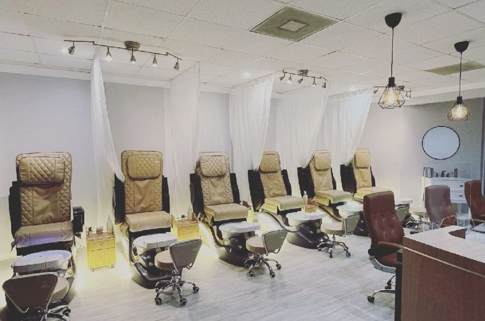 blossom nail studio
