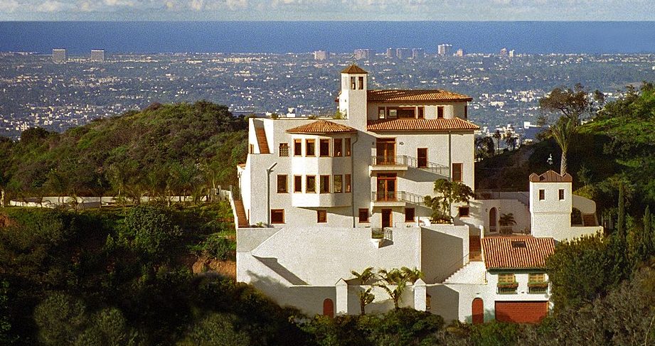 de laila beauty house