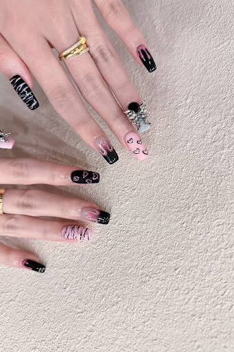 Nail World All Seasons