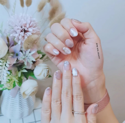 June Nail Beauty