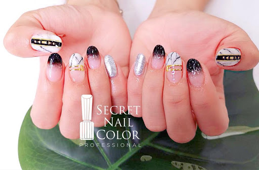 Secret Nail Color