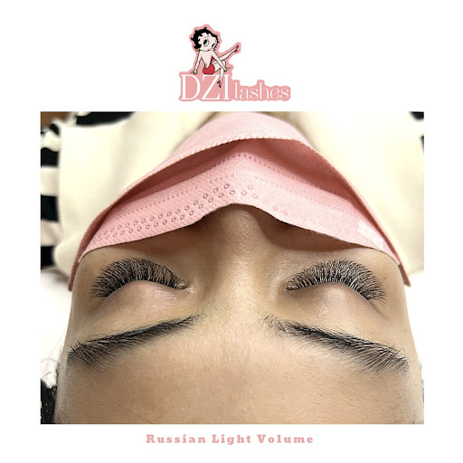 DZI LASHES Studio