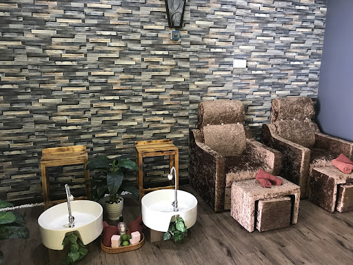 Aora Spa & Wellness Papar