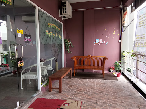 Azu Beauty Care / Pusat Latihan Akademi Azu