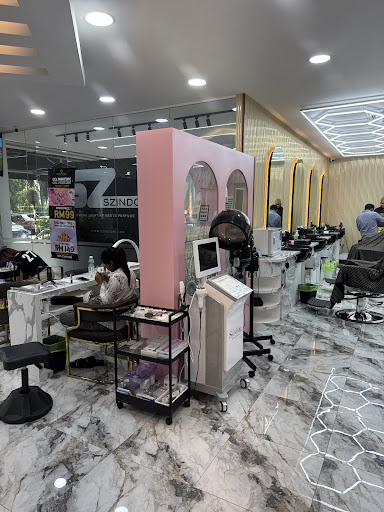 Premium Old Skool Hair Salon Ampang – Haircut, Colour, Facial & Nail Services