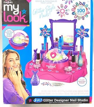 m y nail future studio