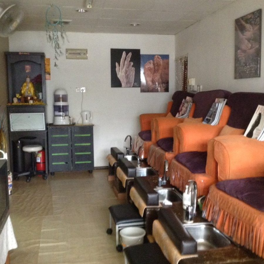 salon kuku terbaik di alor gajah