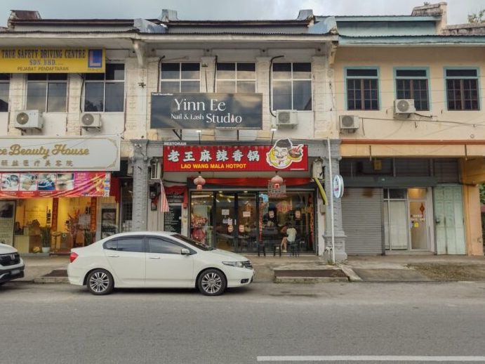 yinn ee nail lash studio